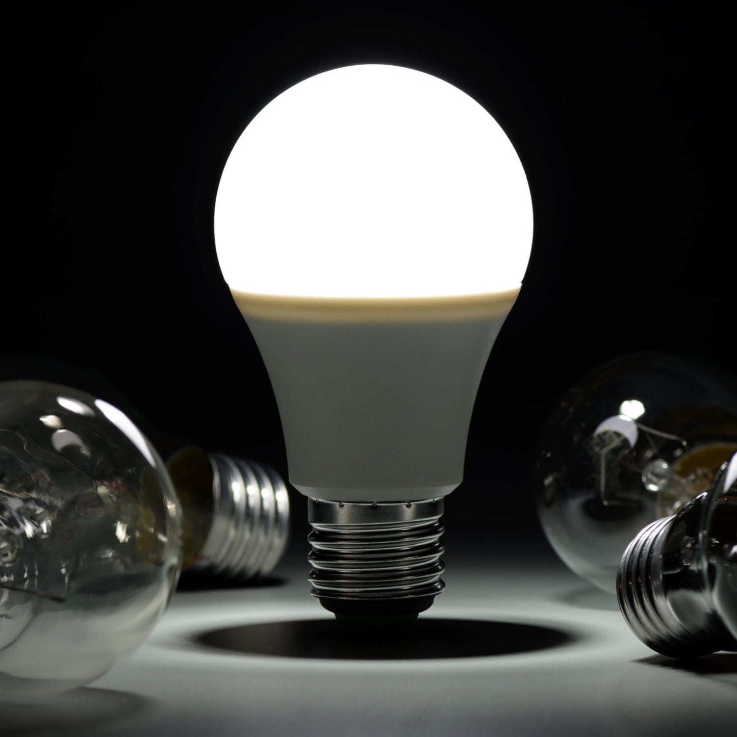 LED bulb with high illumination